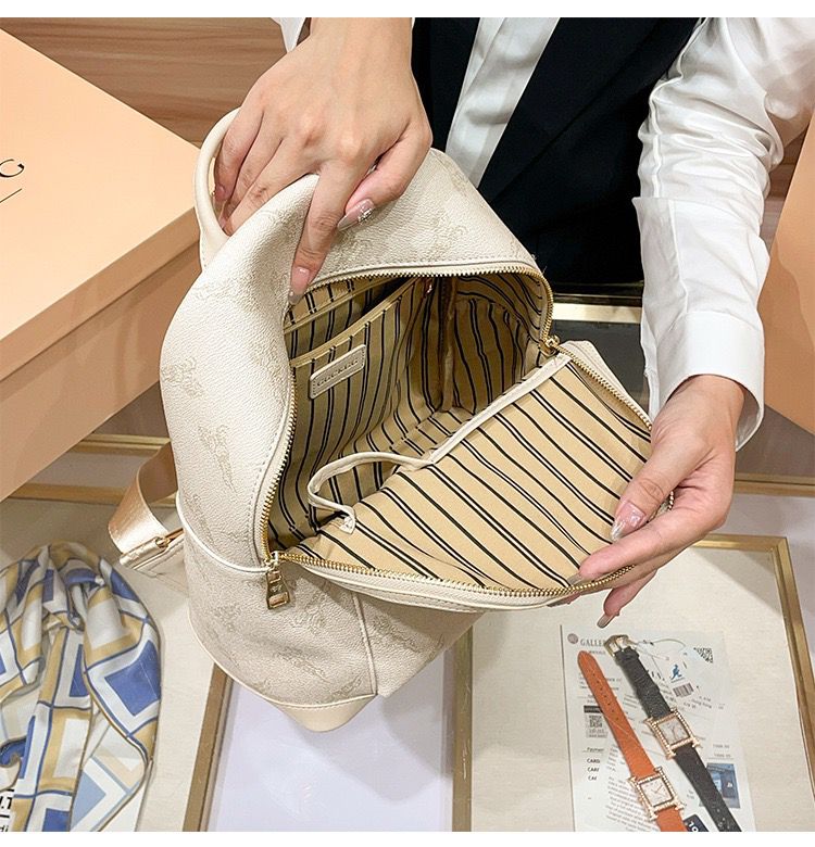  2025 Fashionable Genuine Leather Backpack – Hong Kong Exclusive Designer Print