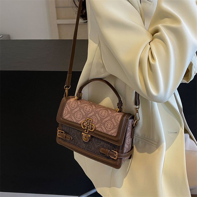 Trending Designer Mini Box Bag – PU Leather Crossbody for Daily Chic