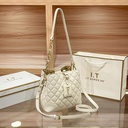 2025 Cross-Border Trendy Genuine Leather Bucket Bag – Minimal Luxe for Everyday